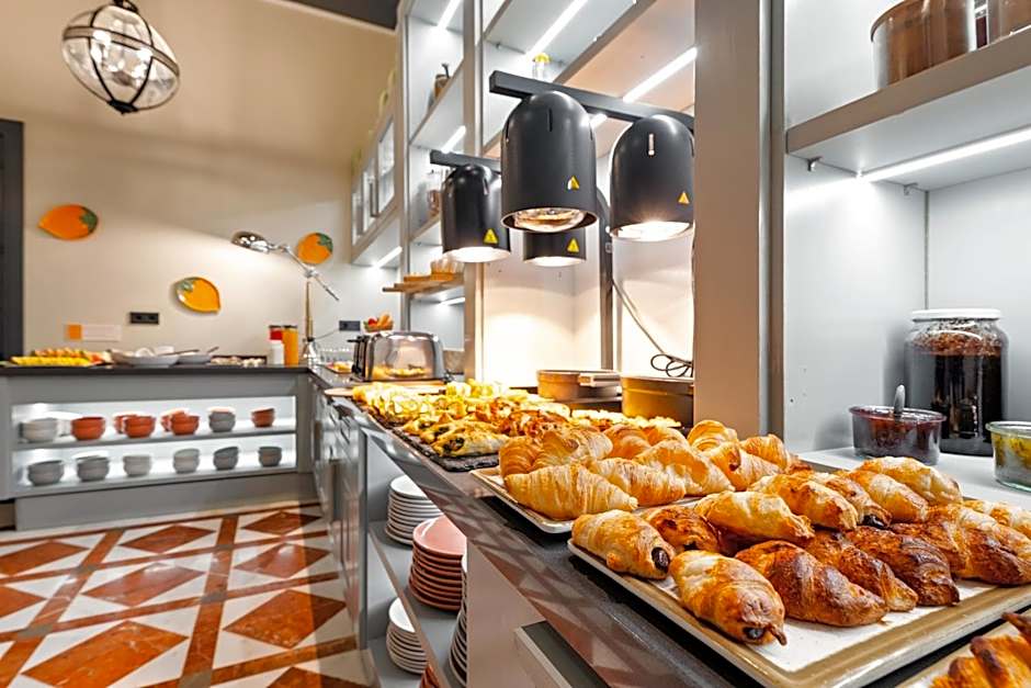 Joya del Casco Boutique Hotel by Shiadu