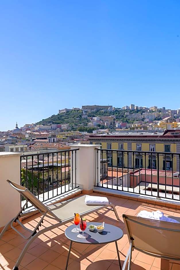 Hotel Piazza Bellini & Apartments