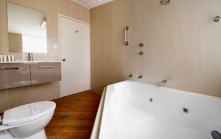 Nelson Bay Breeze Holiday Apartments