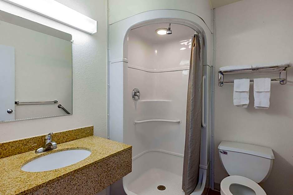 Travelodge by Wyndham Miles City