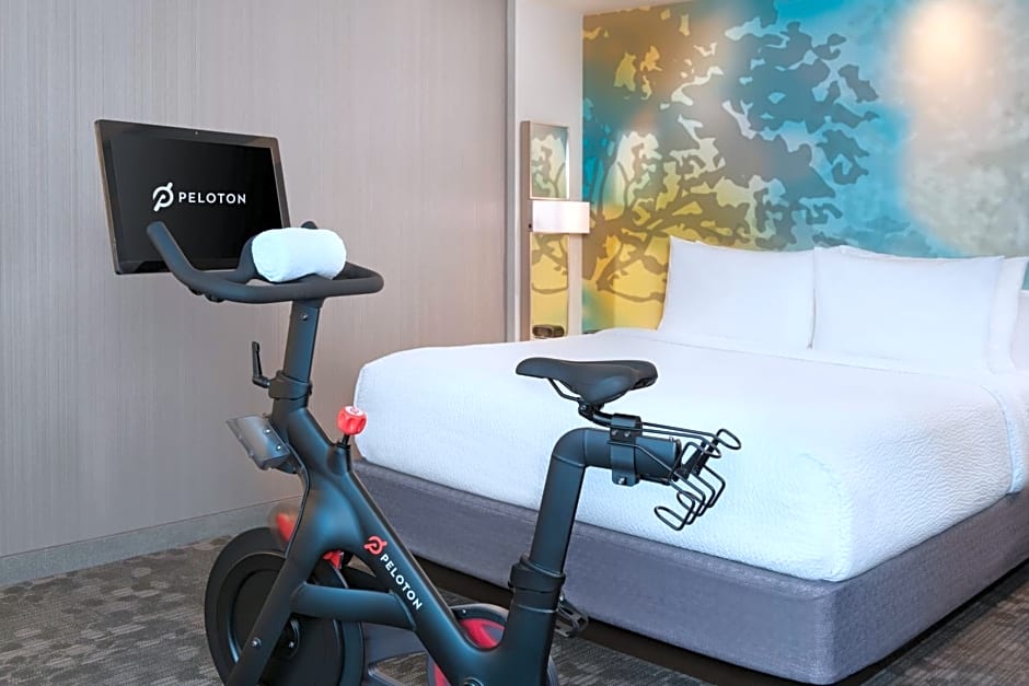Courtyard by Marriott Atlanta Alpharetta/Avalon Area