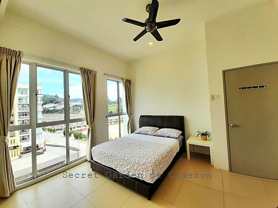 Spacious 4 Bedroom @ Secret Garden, Night market