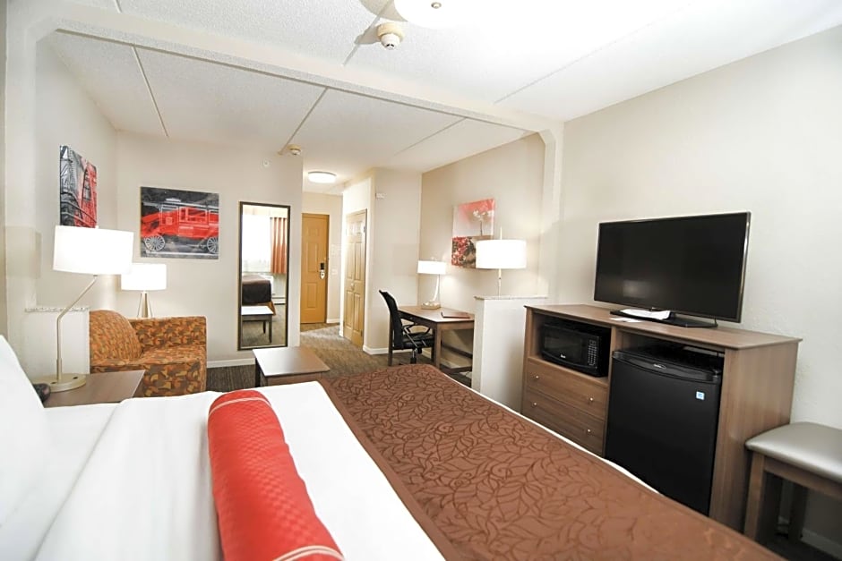 Best Western Plus Sandusky Hotel & Suites