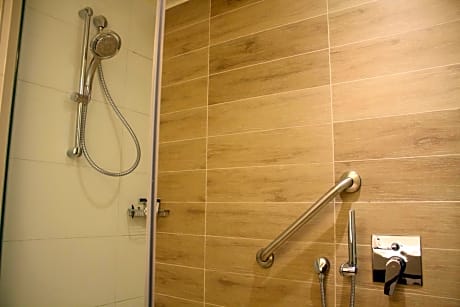 King Room - Accessible/Non-Smoking