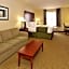 Cobblestone Hotel & Suites - Knoxville