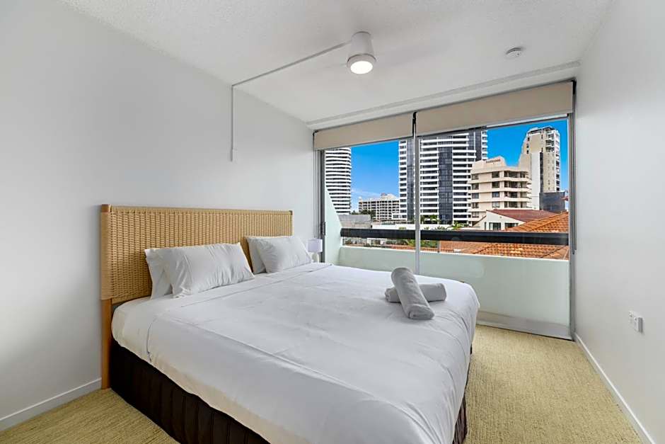 Hi Ho Beach Apartments on Broadbeach