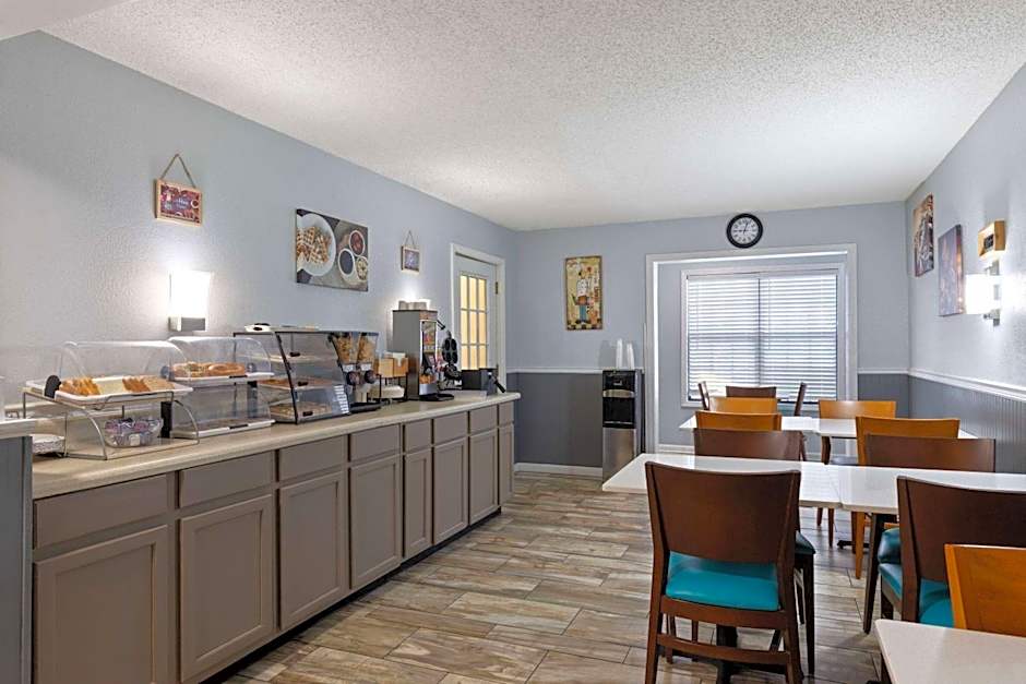 Travelodge by Wyndham Perry GA