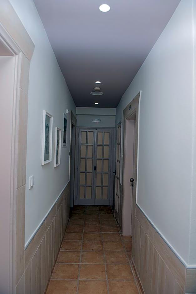 Tsaner Apartment and Rooms