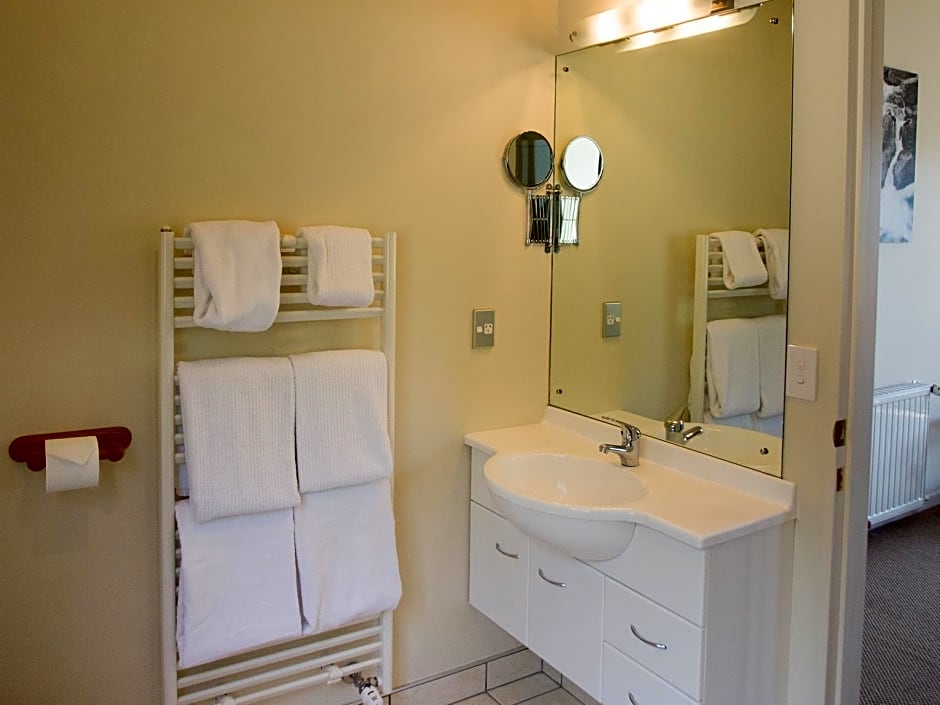 Websters on Wanaka Lodge