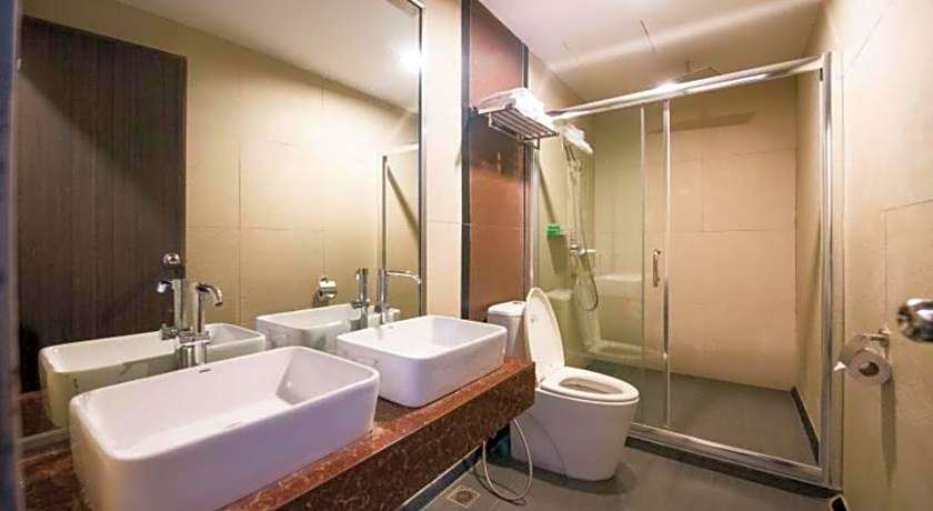 Aston Boutec Hotel Lintas Plaza
