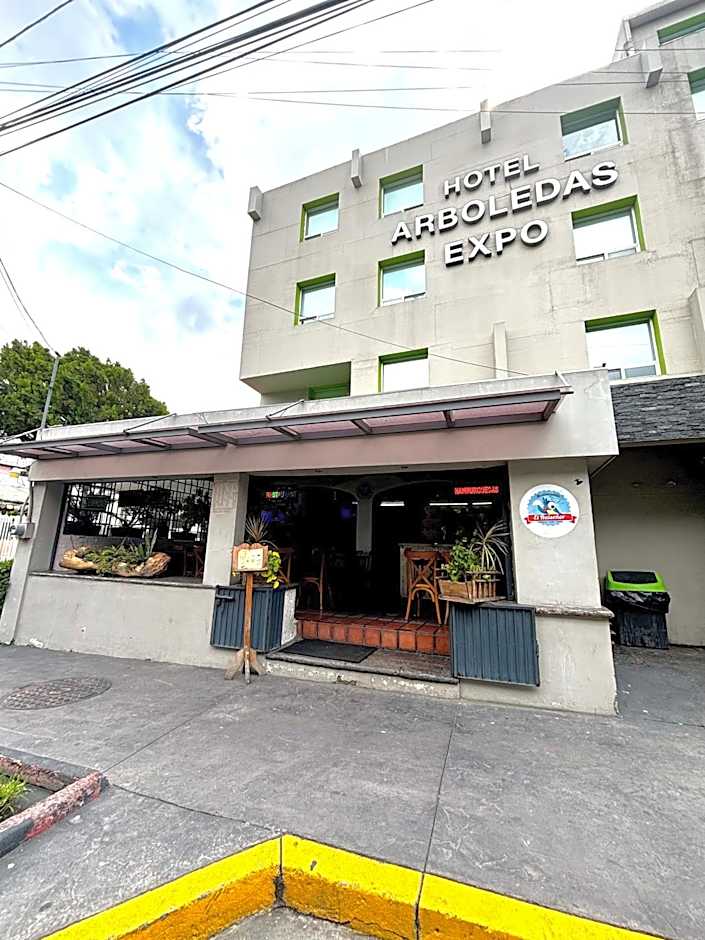 Hotel Arboledas Expo