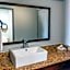 HomeTowne Studios by Red Roof San Antonio - SeaWorld Northwest