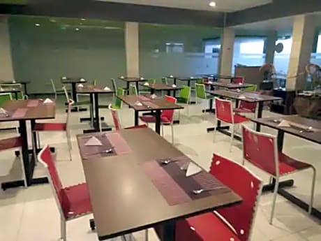 Hotel Candi Indah - Akpol Semarang