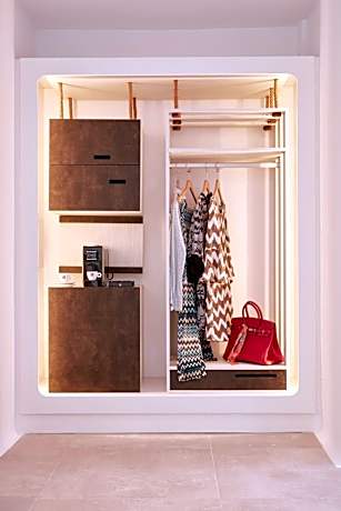 Spacious Two Bedroom Veranda Suite