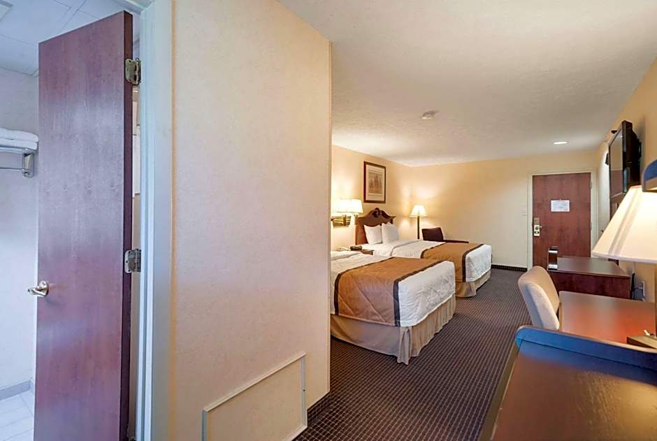 Rodeway Inn and Suites