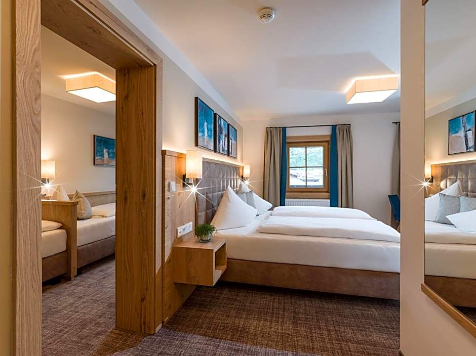 Photo 1 of 4 of Suite