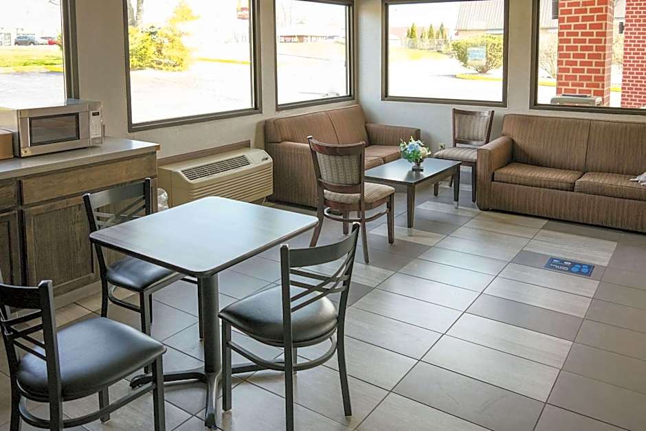 Econo Lodge Wooster