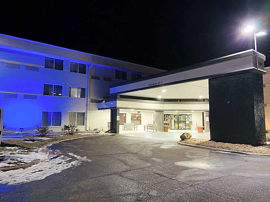 Wingate by Wyndham Lincoln Airport East