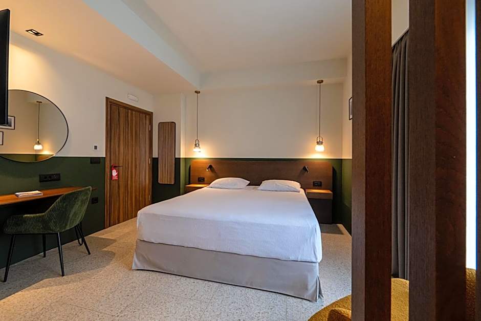 Evripidou 7 - Kalamata Mediterranean Suites