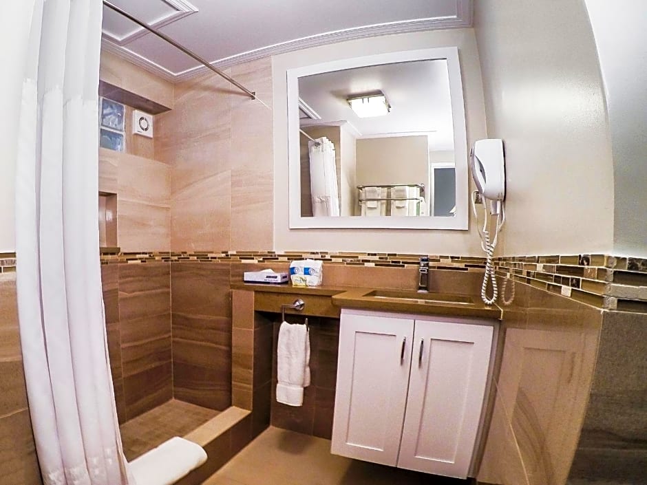 Infinity On The Beach