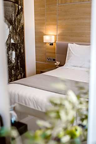 Junior Suite with Inland View (Disability Access)