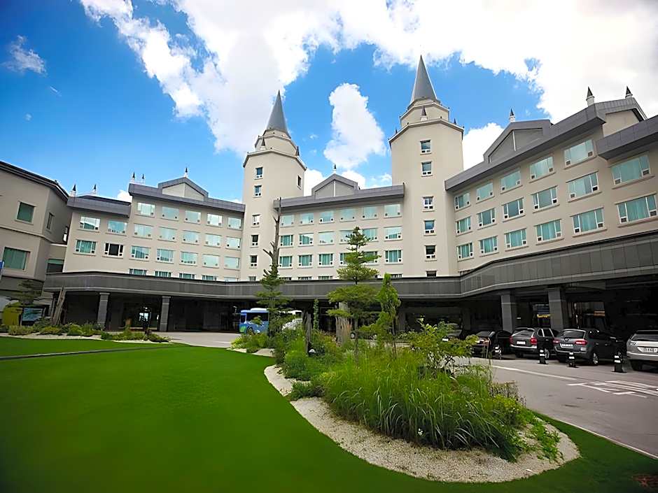 High1 Palace Hotel & CC (High1 Hotel&CC)