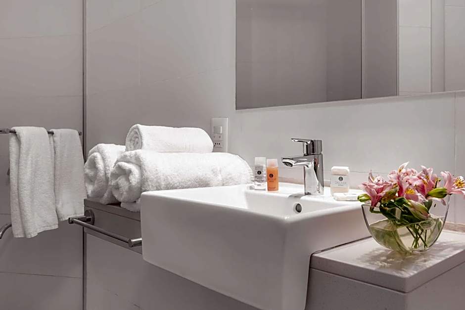 Dazzler by Wyndham Colonia