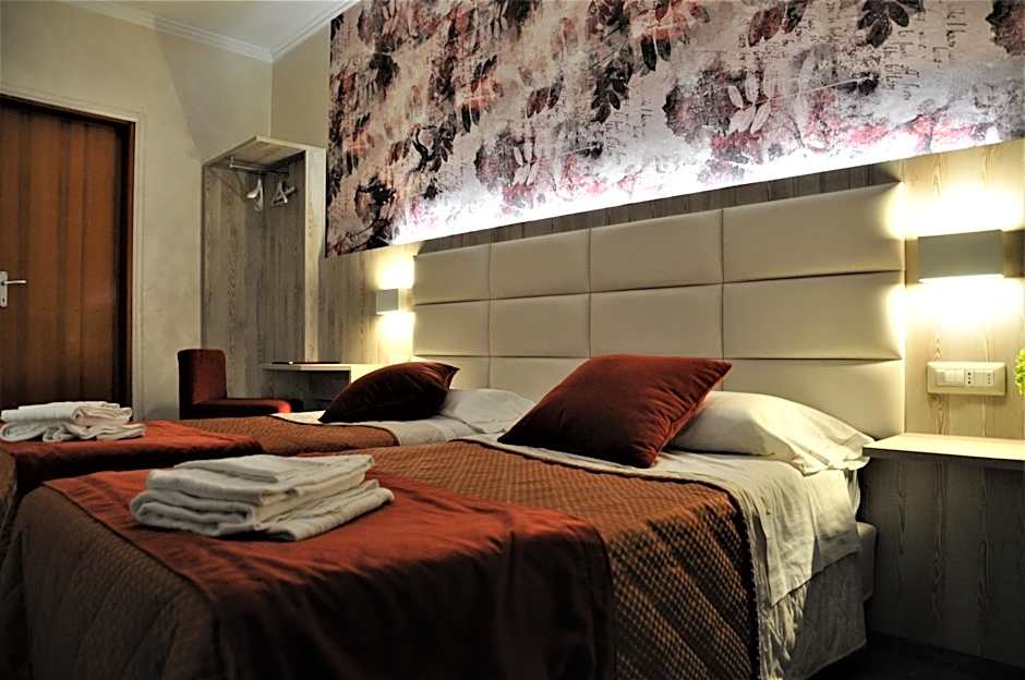 Photo 1 of 10 of 1 Double Bed or 2 Beds