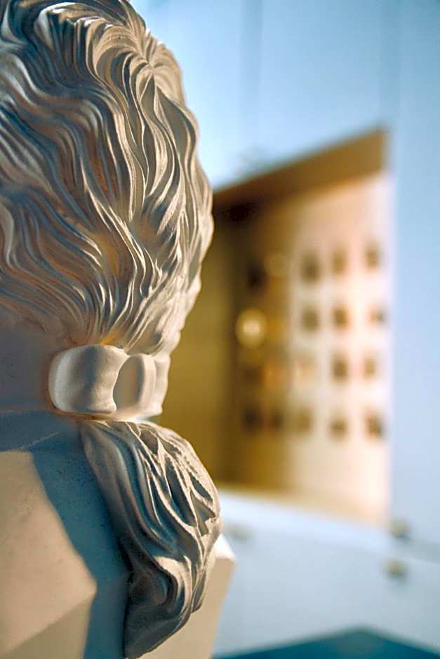 Amadeus Hotel