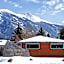 Rocky Mountain Ski Lodge