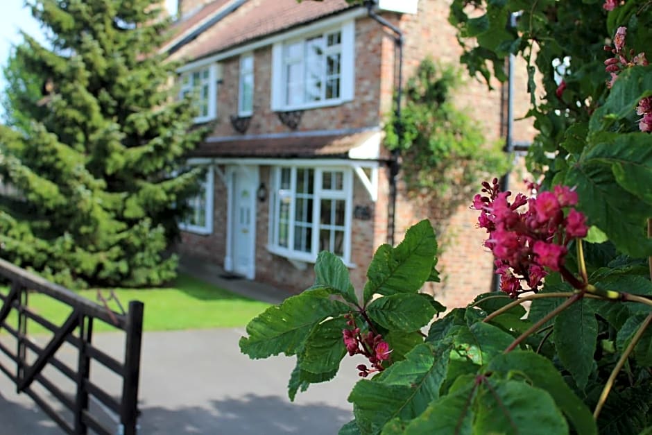 Brambling Fields B&B and Cottages