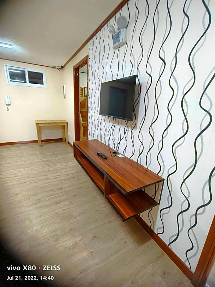 Zenmist Properties- 2 Bedroom Deluxe