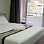 Beachfront Hotel Cha Am