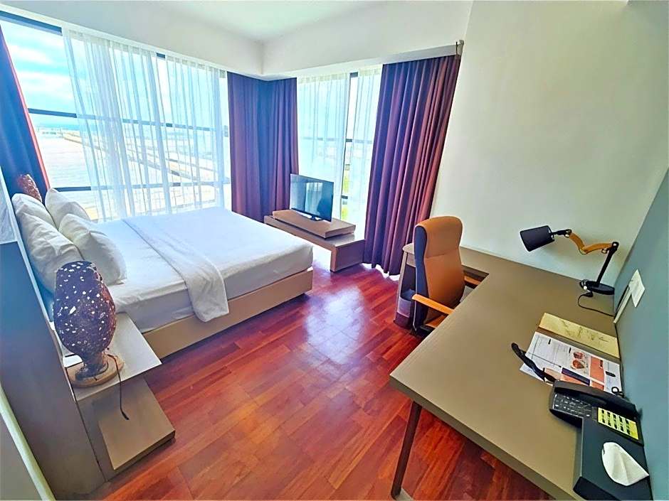 Nexus Regency Suites & Hotel