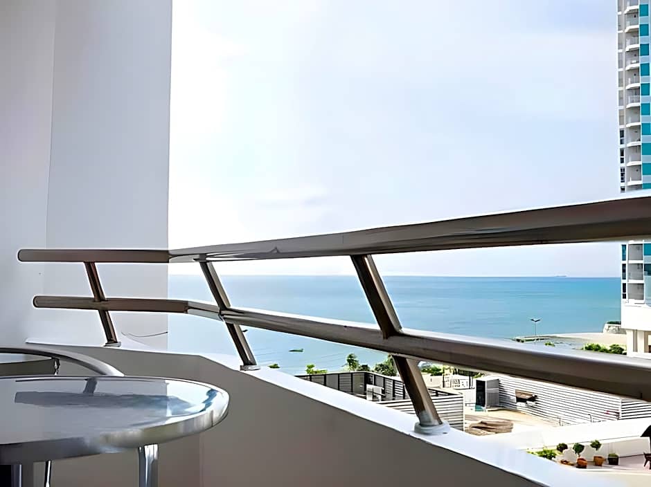 Mark Land Seaside Pattaya