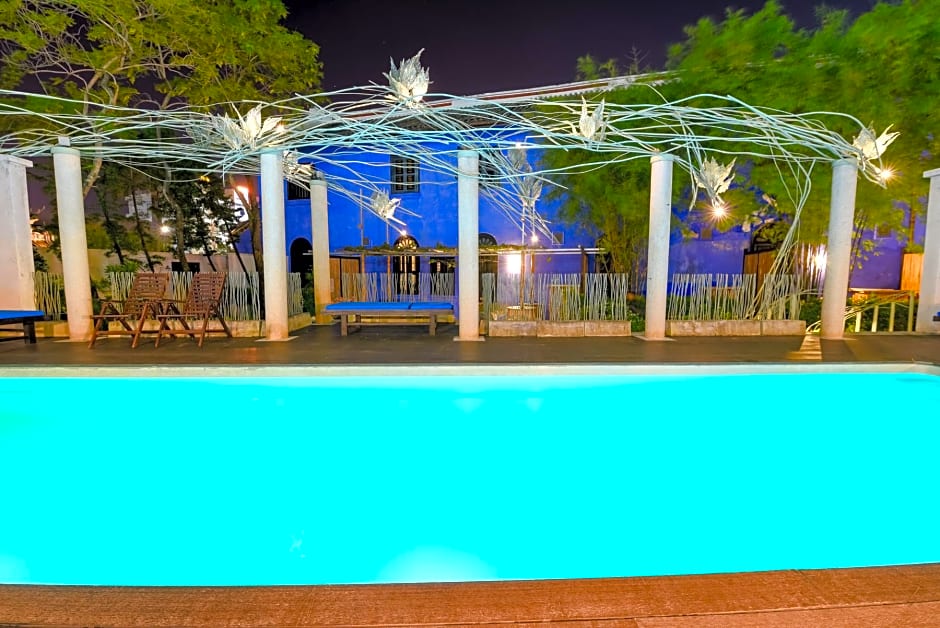 Cheong Fatt Tze - The Blue Mansion