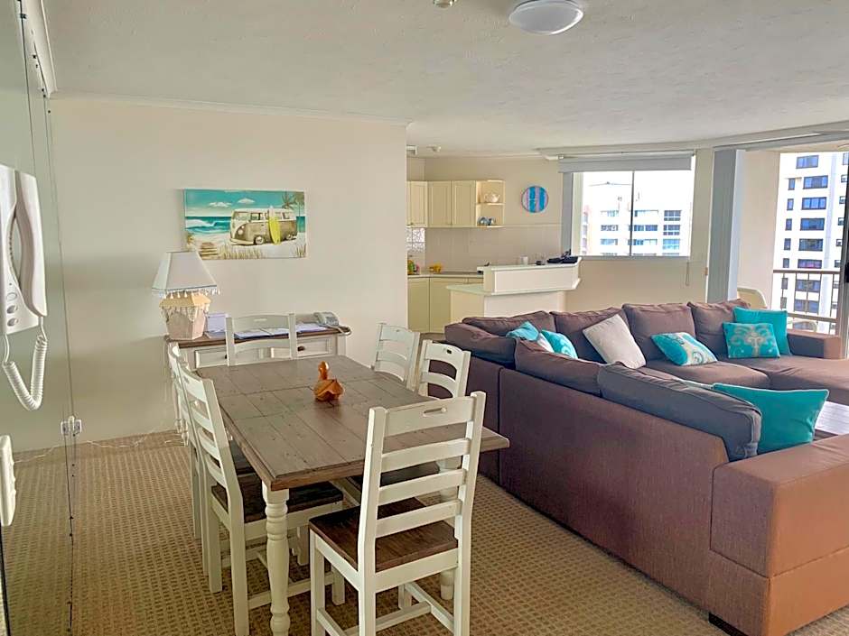 Rainbow Commodore Coolangatta