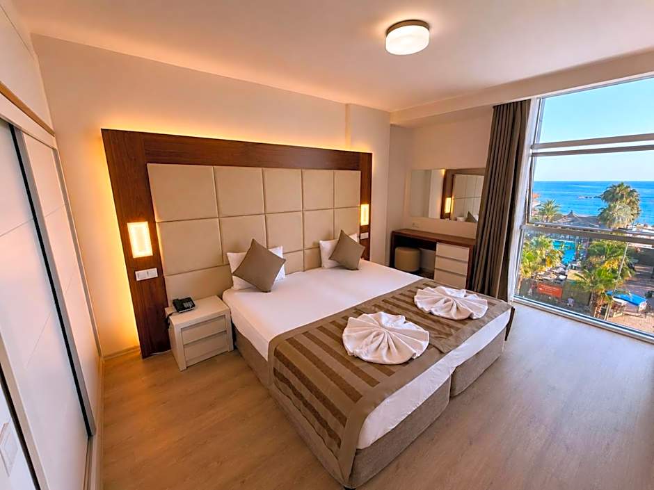 Delfino Apart Hotel