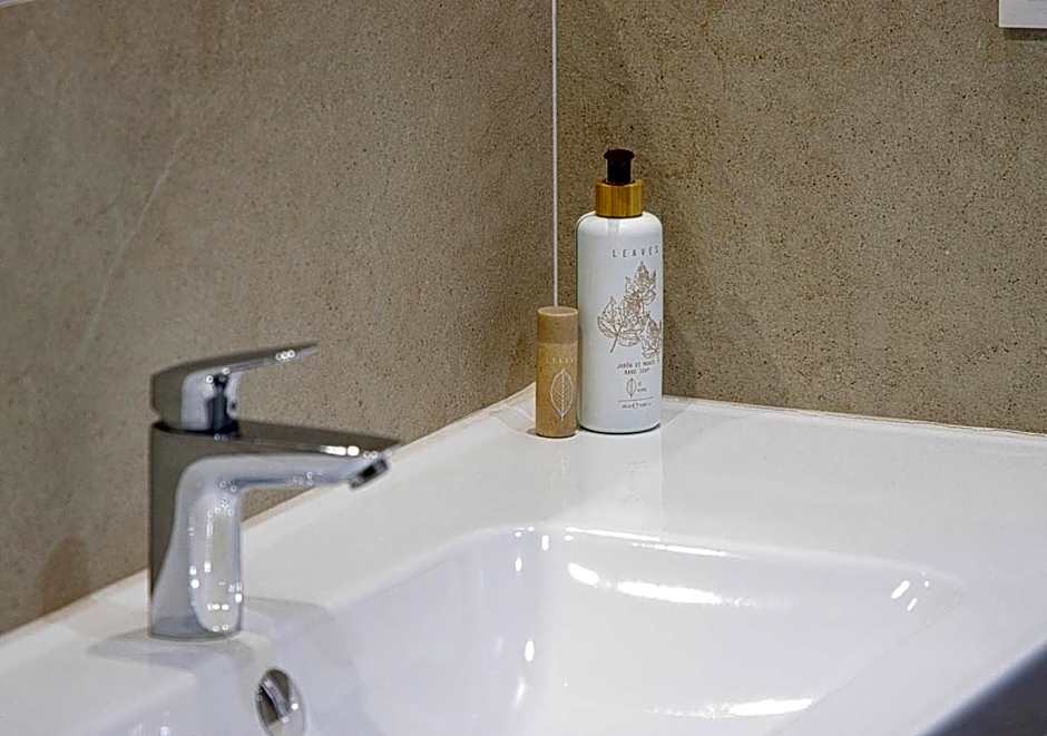 VALOLA Boutique Rooms