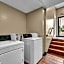 Super 8 by Wyndham Warner Robins