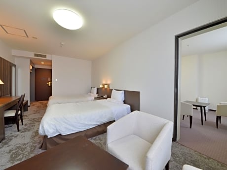 Standard Twin Room B - Non-Smoking