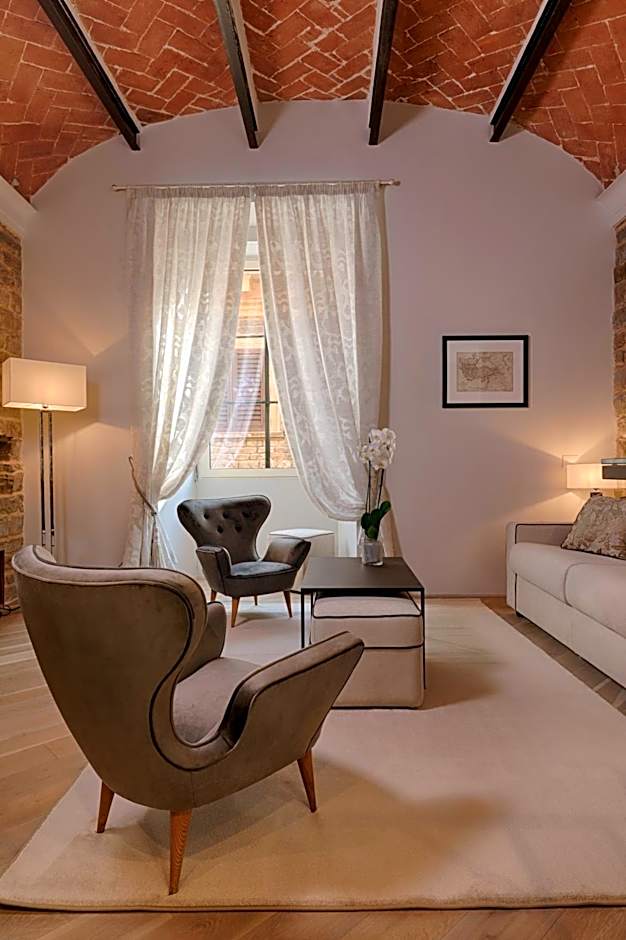 Donati Luxury Tower Suites