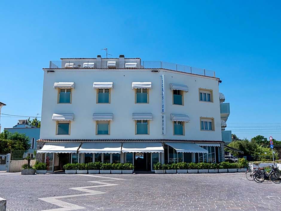 Hotel Excelsior