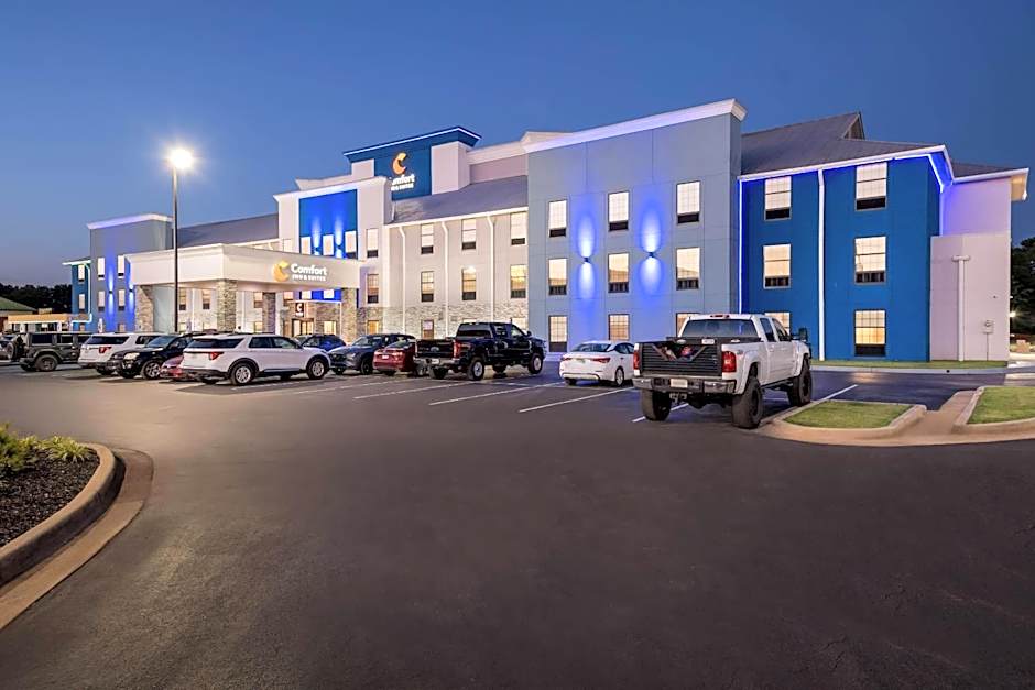 Comfort Inn & Suites River City Decatur