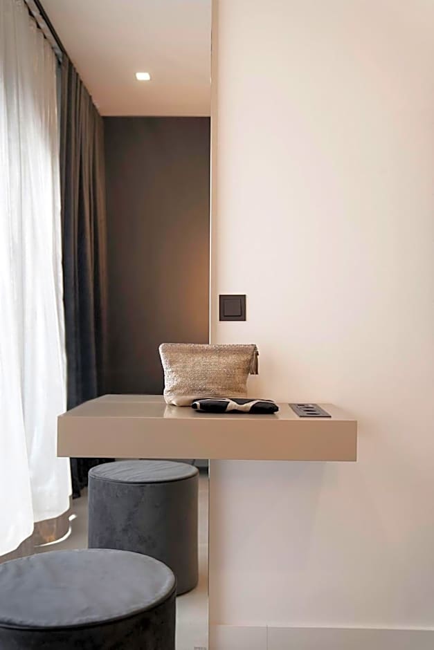 THE NEWSHA SIGNATURE HOME