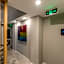 Isola 12 Hotel