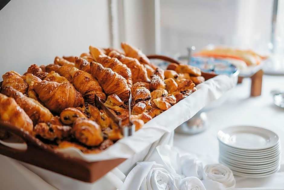 Greenwoods Hotel & Spa