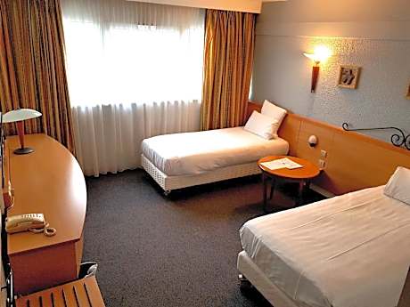 Executive Room 3 Single Beds