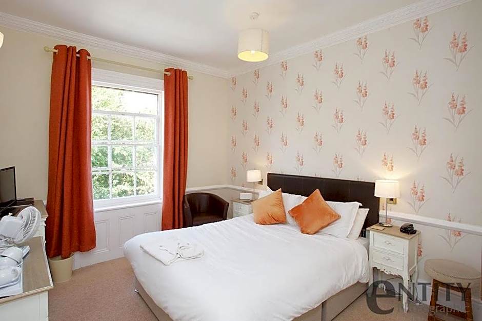 Woodlands Lodge Hotel