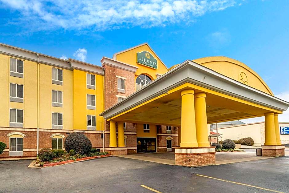 La Quinta Inn & Suites by Wyndham Hot Springs